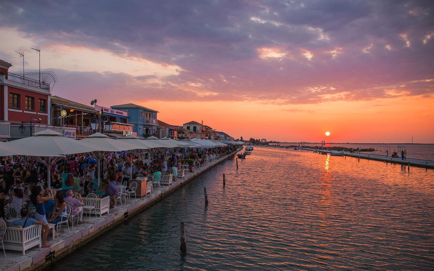 ΠΑΣΧΑ ΣΤΗ ΛΕΥΚΑΔΑ